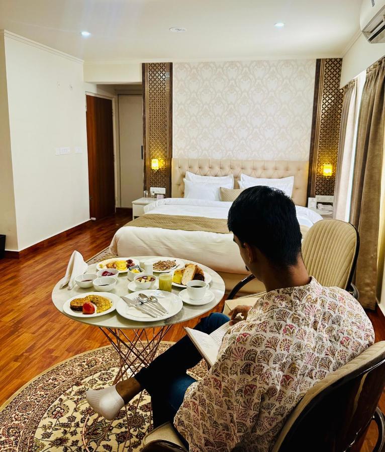 Hotel Amayra ชัยปุระ ภายนอก รูปภาพ